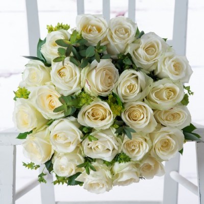 luxury_white_rose